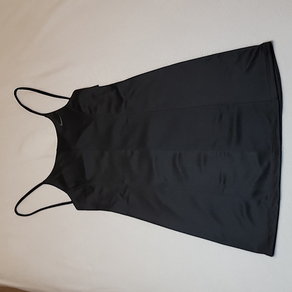 Nike NSW Icon Clash Dress - Picture 4 of 14